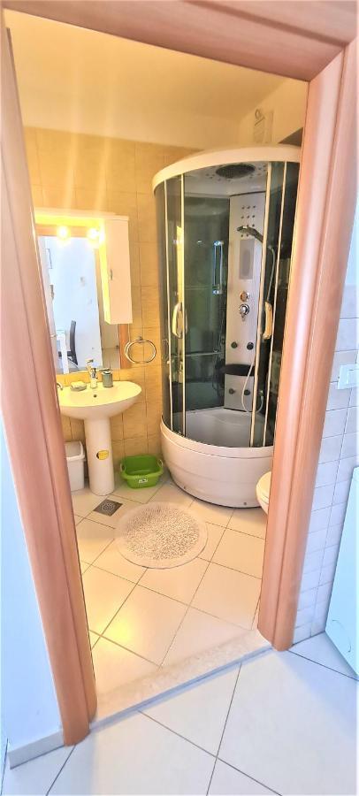 Apartman Scotti Kaštela Exteriör bild